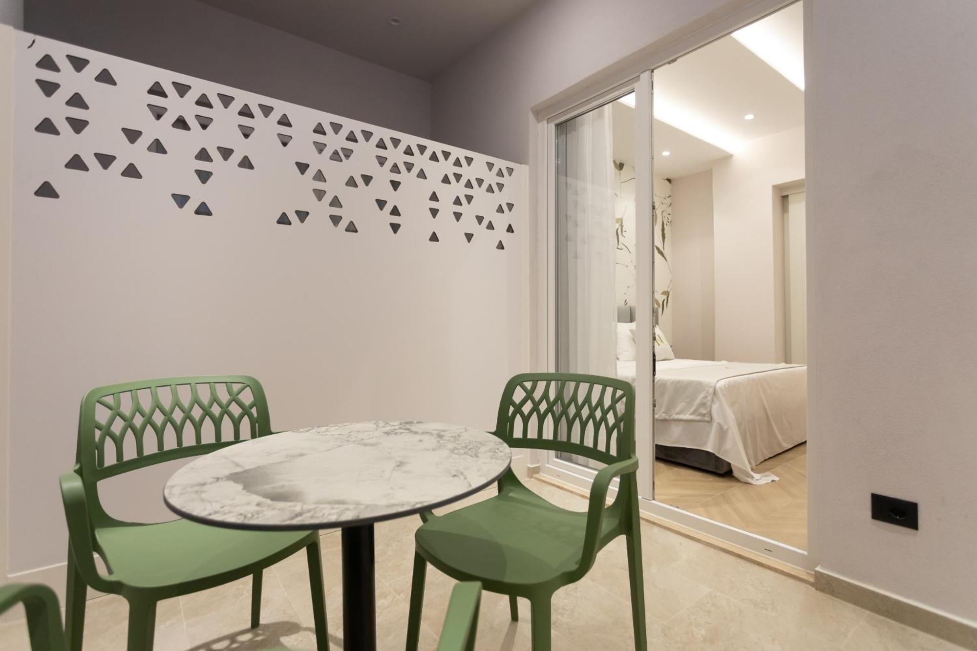 Nayel Hotel Дуррес Екстер'єр фото
