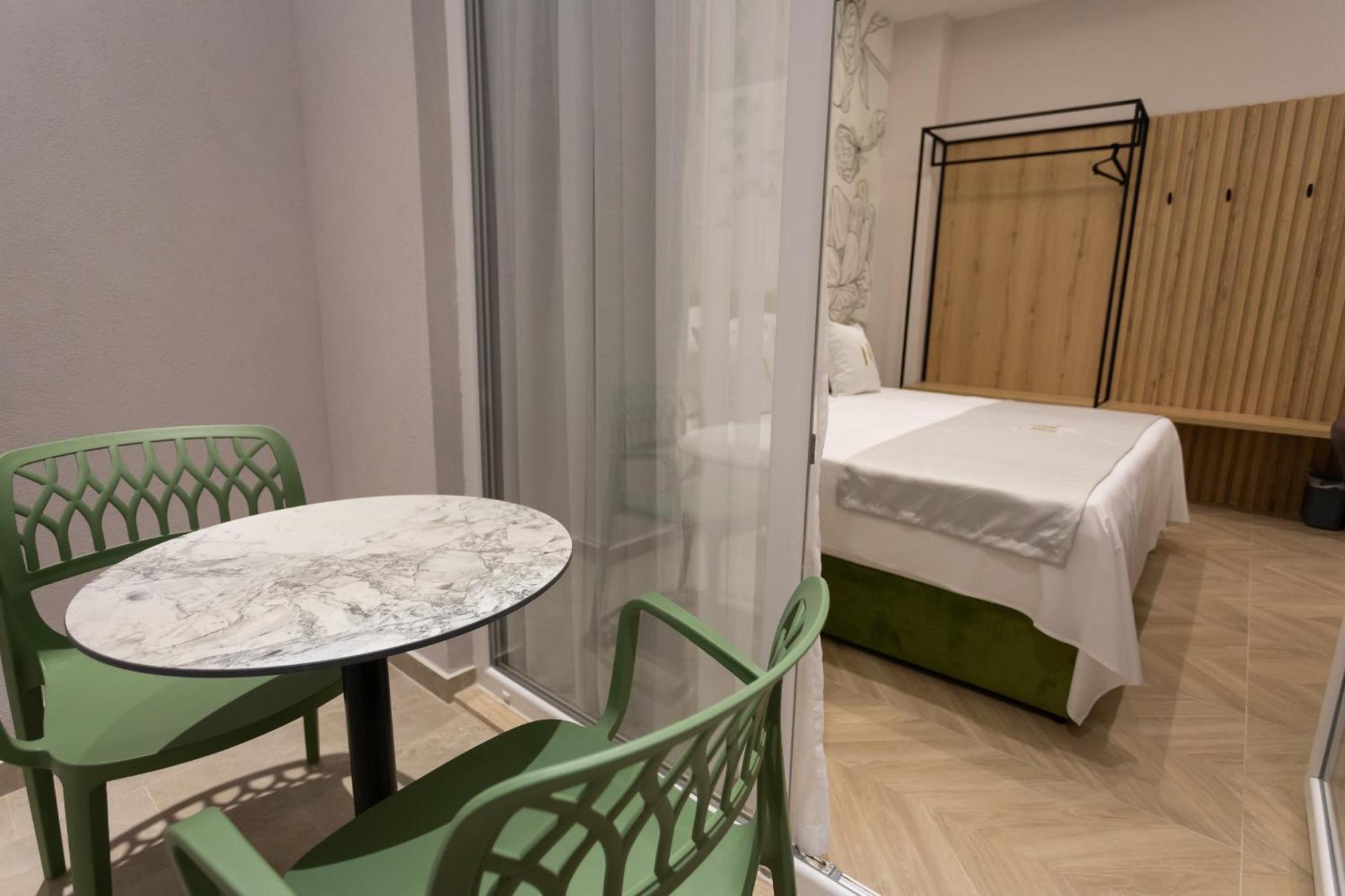 Nayel Hotel Дуррес Екстер'єр фото