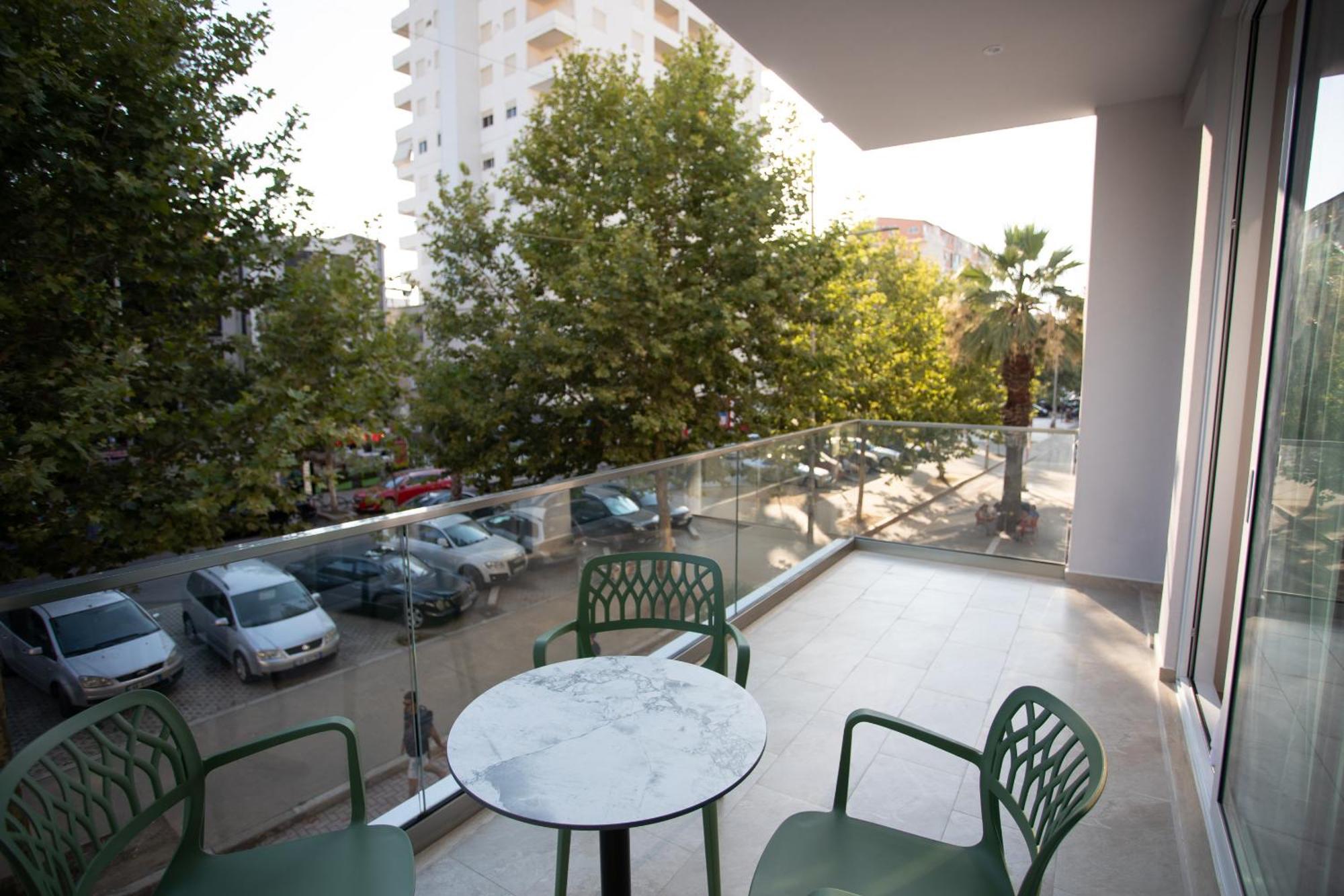 Nayel Hotel Дуррес Екстер'єр фото