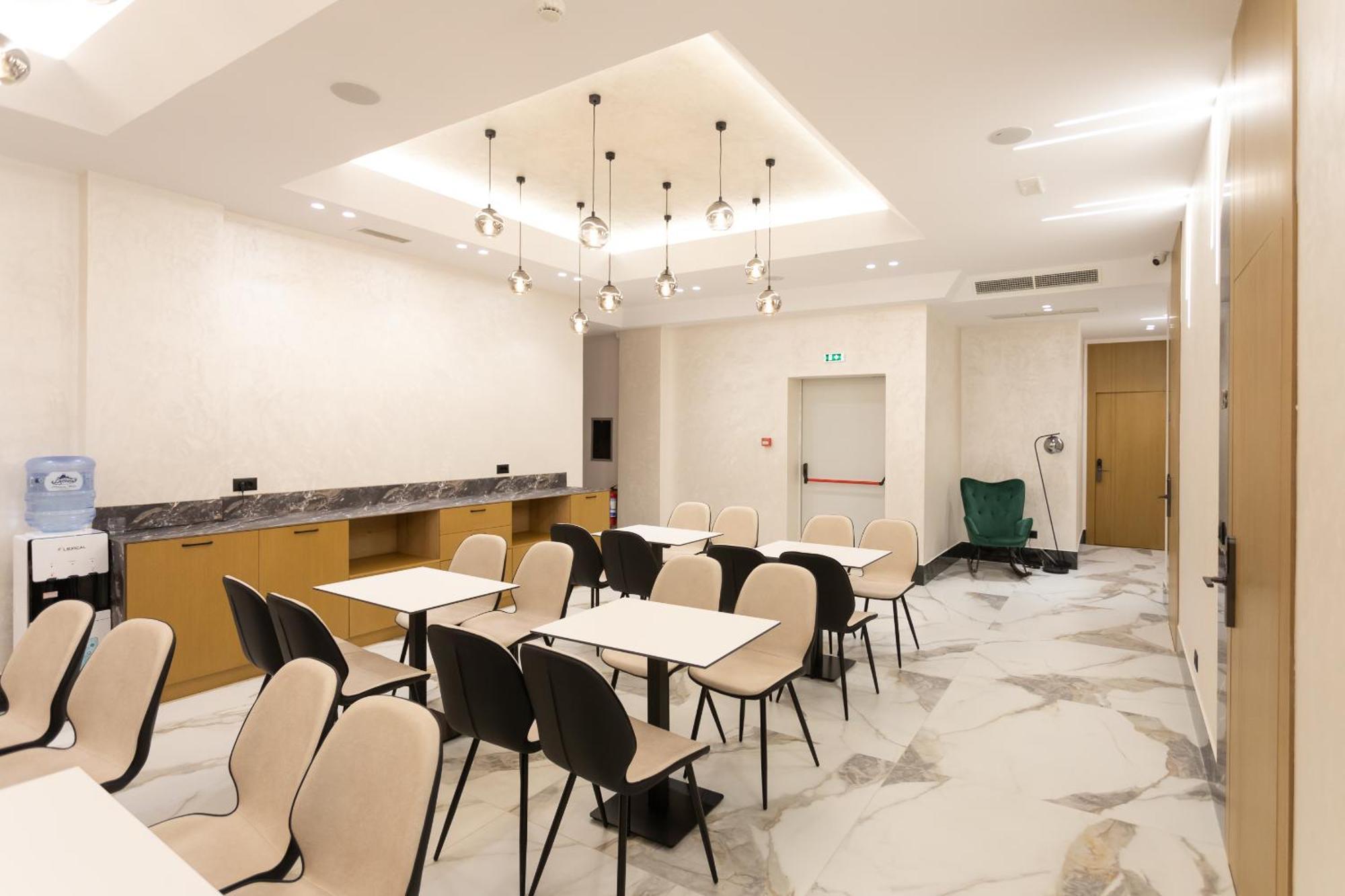 Nayel Hotel Дуррес Екстер'єр фото